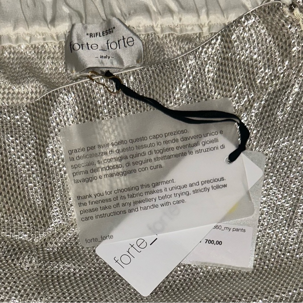 Chic Metallic Wide Leg Pants - Picture 3 of 16